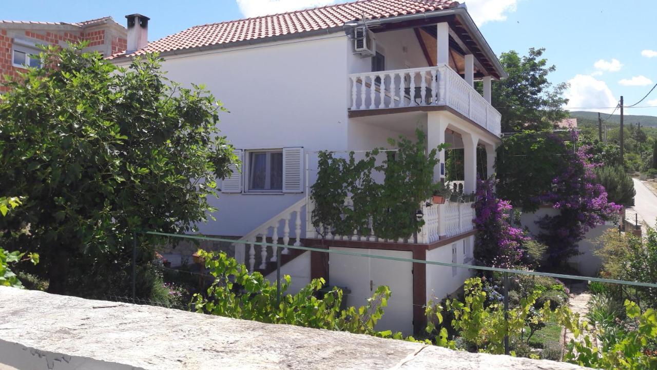 Apartment Ana Gornji Karin Kültér fotó