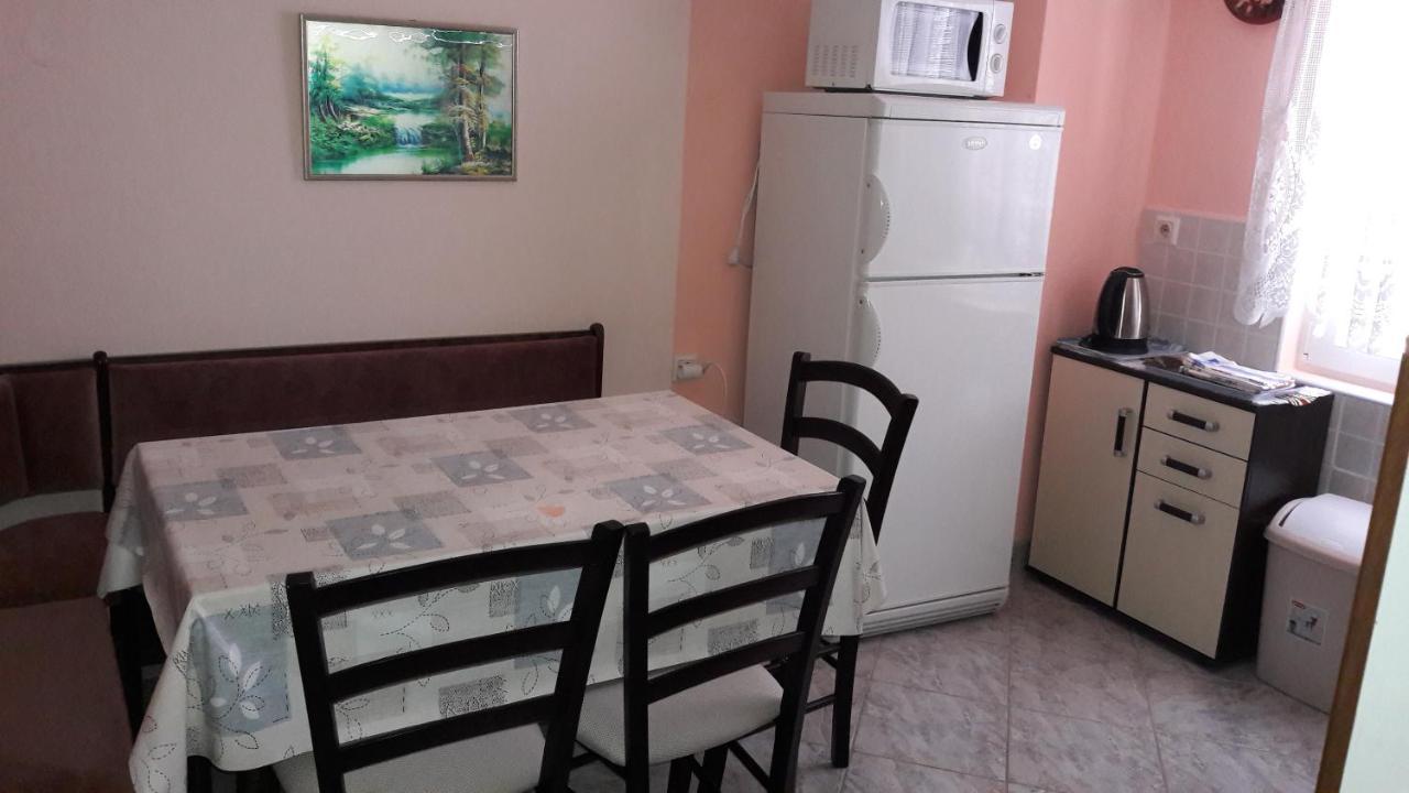 Apartment Ana Gornji Karin Kültér fotó