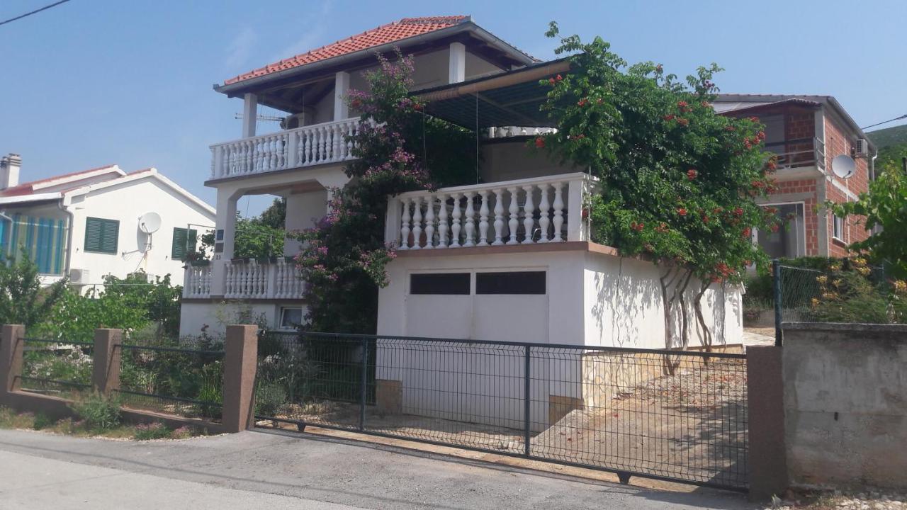Apartment Ana Gornji Karin Kültér fotó